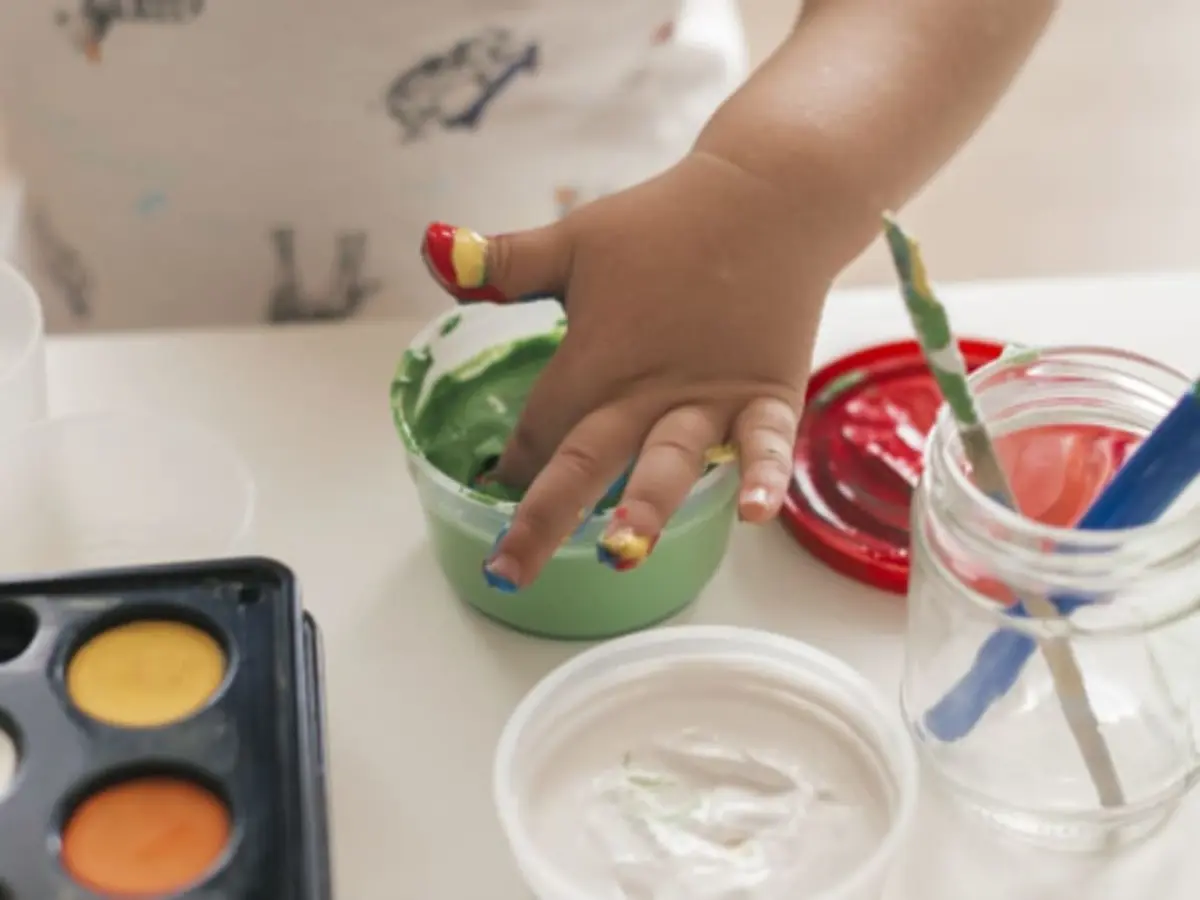 Atelier peinture enfant 2-4 ans à Paris 9ème