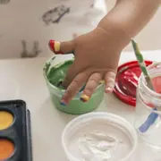 Atelier peinture enfant 2-4 ans à Paris 9ème