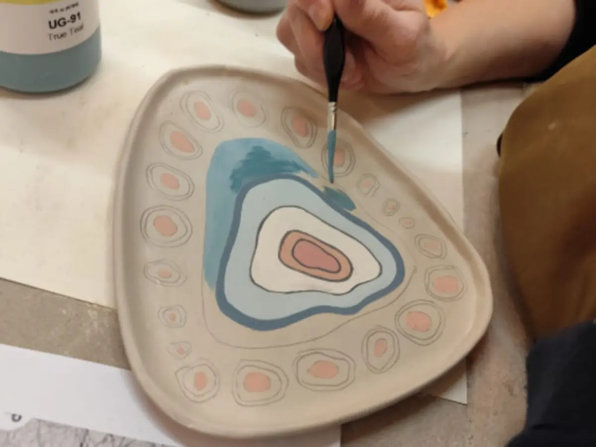 Atelier peinture sur céramique à Dijon (21)