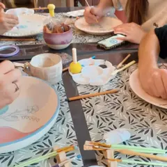 Atelier peinture sur céramique à Salaunes (33)