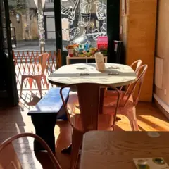 Atelier peinture sur céramique autour d'un apéro à Bordeaux (33)