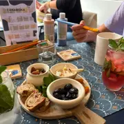 Atelier peinture sur céramique & apéro à Paris 16ème