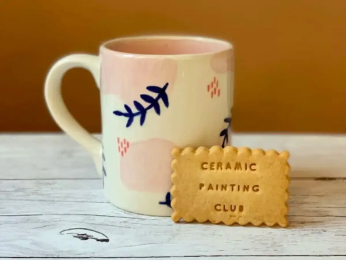 Atelier peinture sur céramique & goûter à Lille (59)