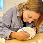 Atelier peinture sur céramique & goûter à Paris 11ème