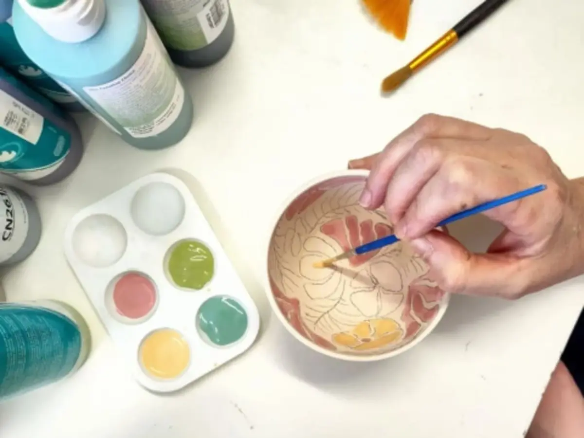 Atelier peinture sur céramique Paris 15ème