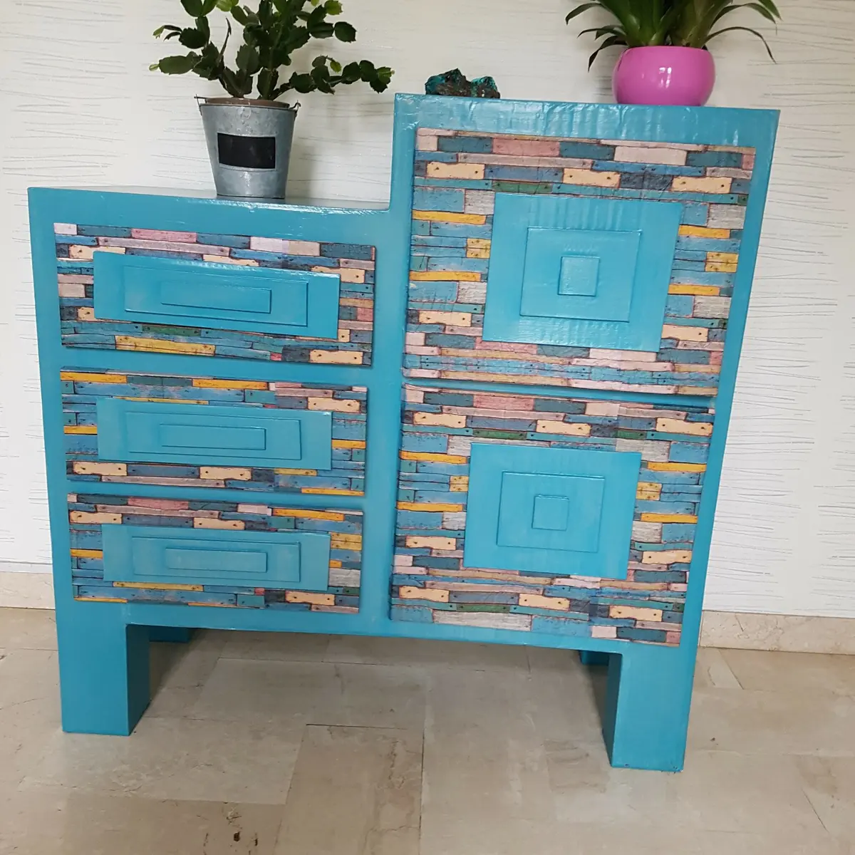 Atelier petit meuble en carton