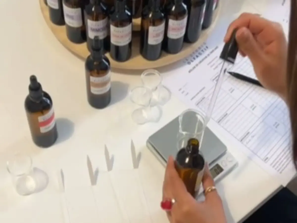 Atelier privatif création de parfum en duo à Bordeaux (33)