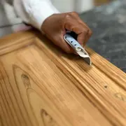 Atelier rénovation et relooking meuble en bois à Bordeaux (33)