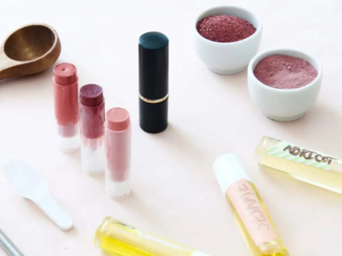 Atelier rouge à lèvres à Annecy (74)