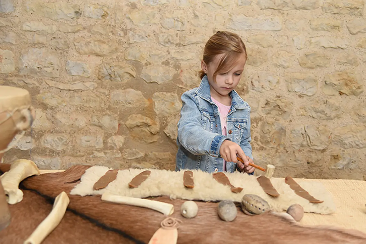 Atelier Sur un air de préhistoire en famille - dès 6 ans