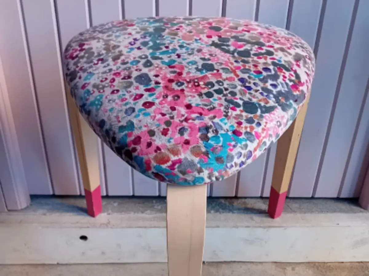 Atelier tapisserie d'une assise à Pont-de-Buis (29)