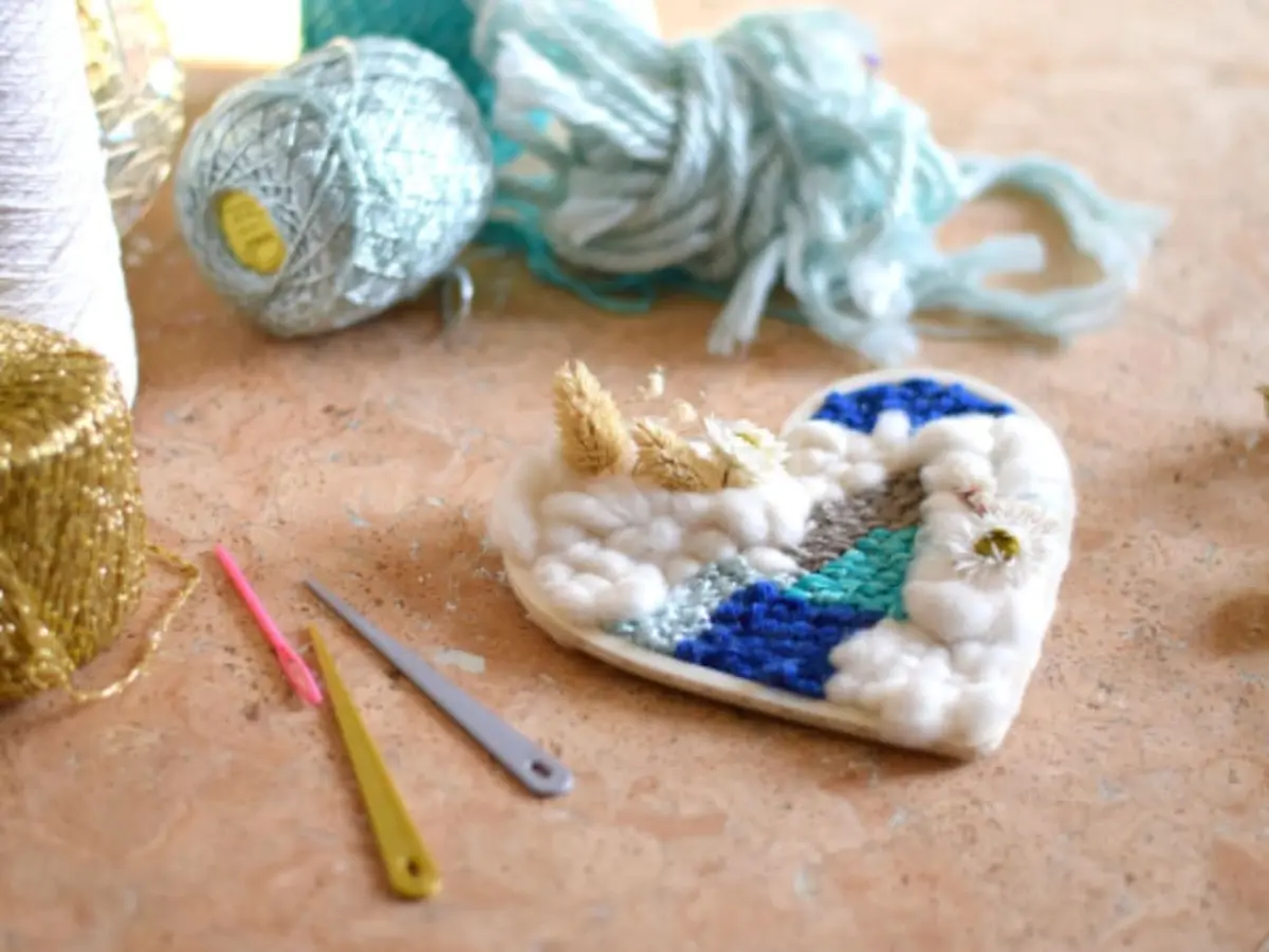 Atelier tissage de coeur fleuri à Montauban (82)