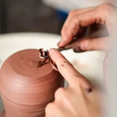 Atelier tournage en céramique à Saint-Étienne (42)