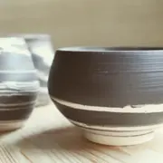 Atelier vase en céramique terre mélée à Salavre (01)
