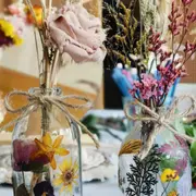 Atelier vase fleuri  à Luchapt (86)