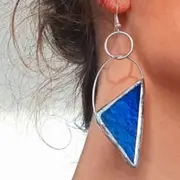 Atelier vitrail : création de boucles d'oreilles à Lille (59)