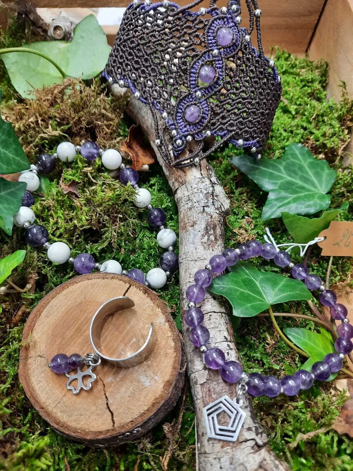 Ateliers Au Fil des Pierres - bijoux en micro-macramé et pierres naturelles