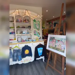 Ateliers créatifs Couleurs d'Elvine : peinture sur céramique