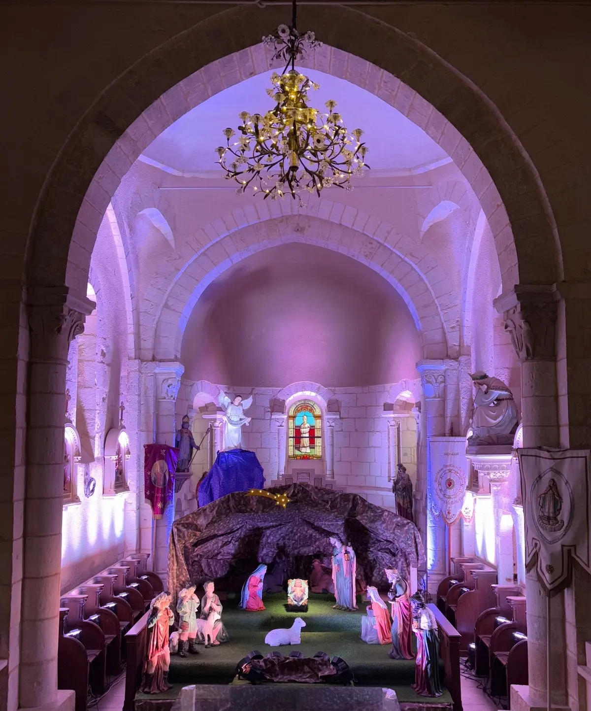 Au Chautay, la crèche prend vie : un spectacle lumineux et émouvant raconté par tout un village !