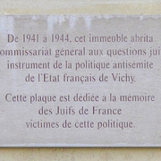 Au nom de la loi : la persécution quotidienne des Juifs à Paris sous l'Occupation