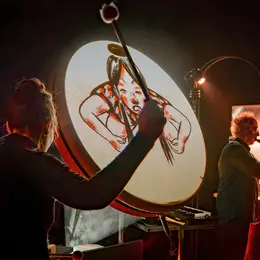 Auditorium Sophie Dessus : Fille tempête