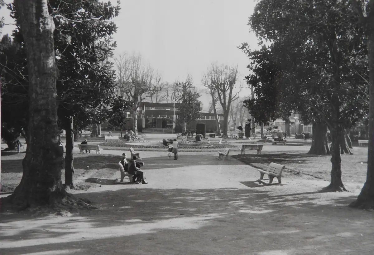 Autour Du Parc Aristide Briand