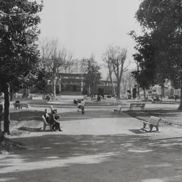 Autour Du Parc Aristide Briand