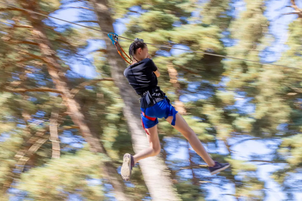 Aventures Verticales - Demi-Journee Accrobranche Ados & Adultes