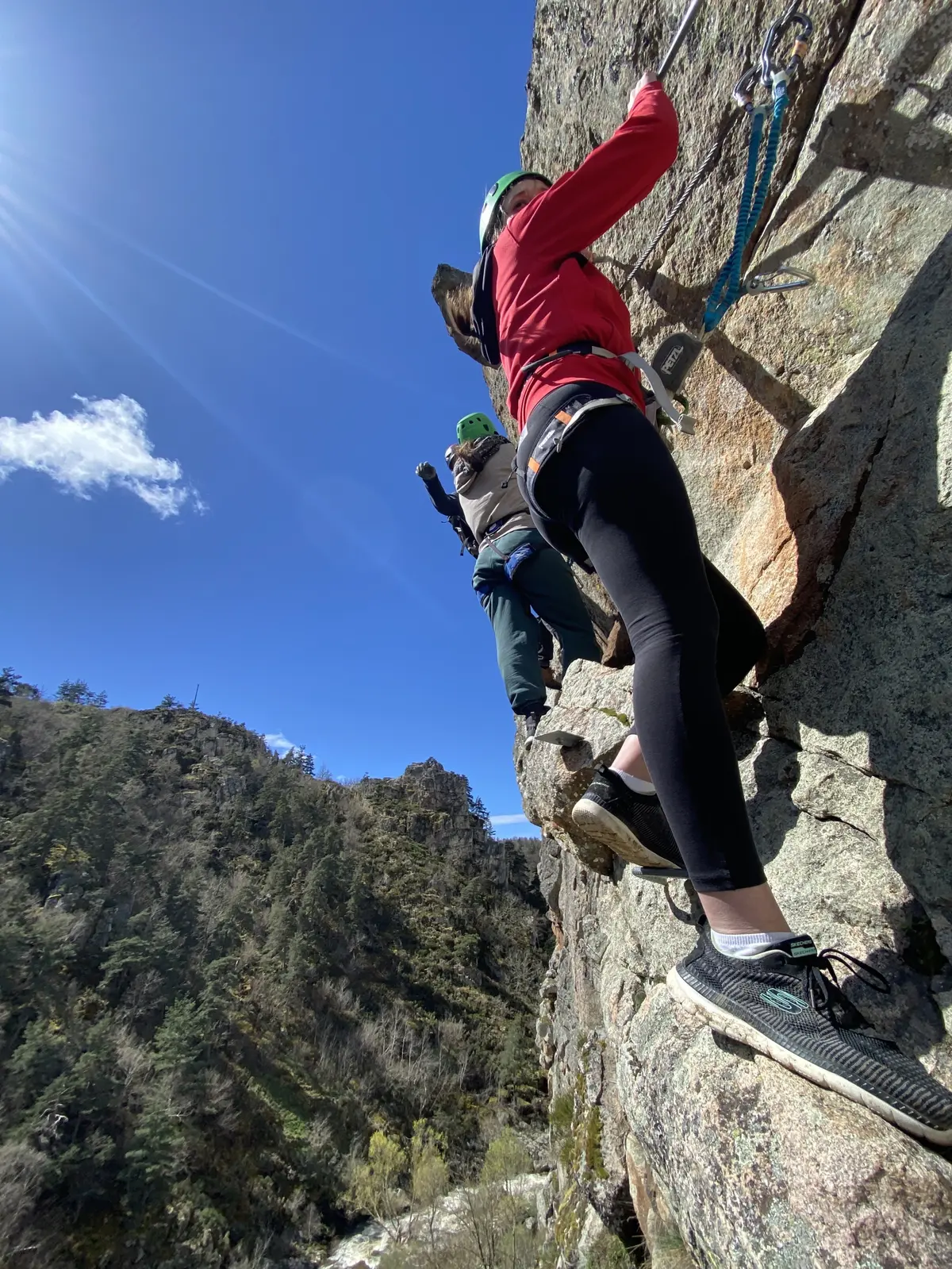 Aventures Verticales - Demi-Journée Via-Ferrata Ados & Adultes