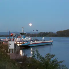 Bac automoteur passage du Rhin