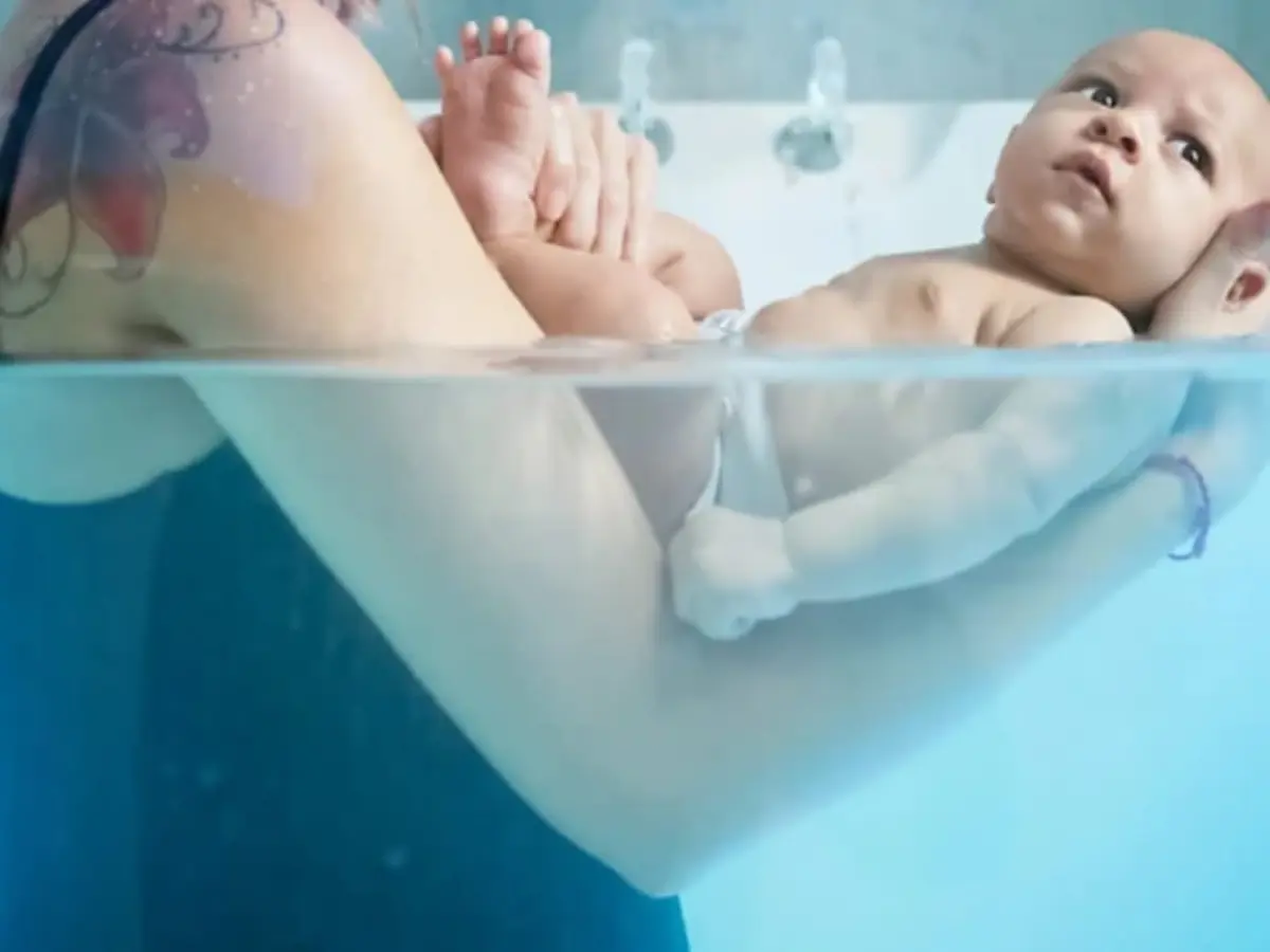 Bain enveloppé pour bébé à Nogent-sur-Oise (60)