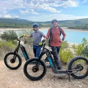 Balade à trottinette électrique à Sainte-Croix-du-Verdon (04)