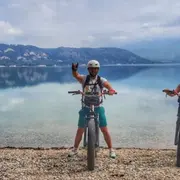 Balade à trottinette électrique autour du Lac de Sainte-Croix