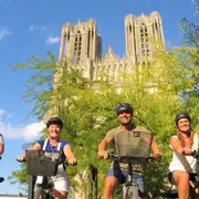 Balade à vélo électrique guidée à Reims (51)