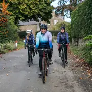 Balade à vélo féminine avec la Croisée des Villages