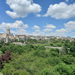 Balade accompagnée dans Châteauponsac
