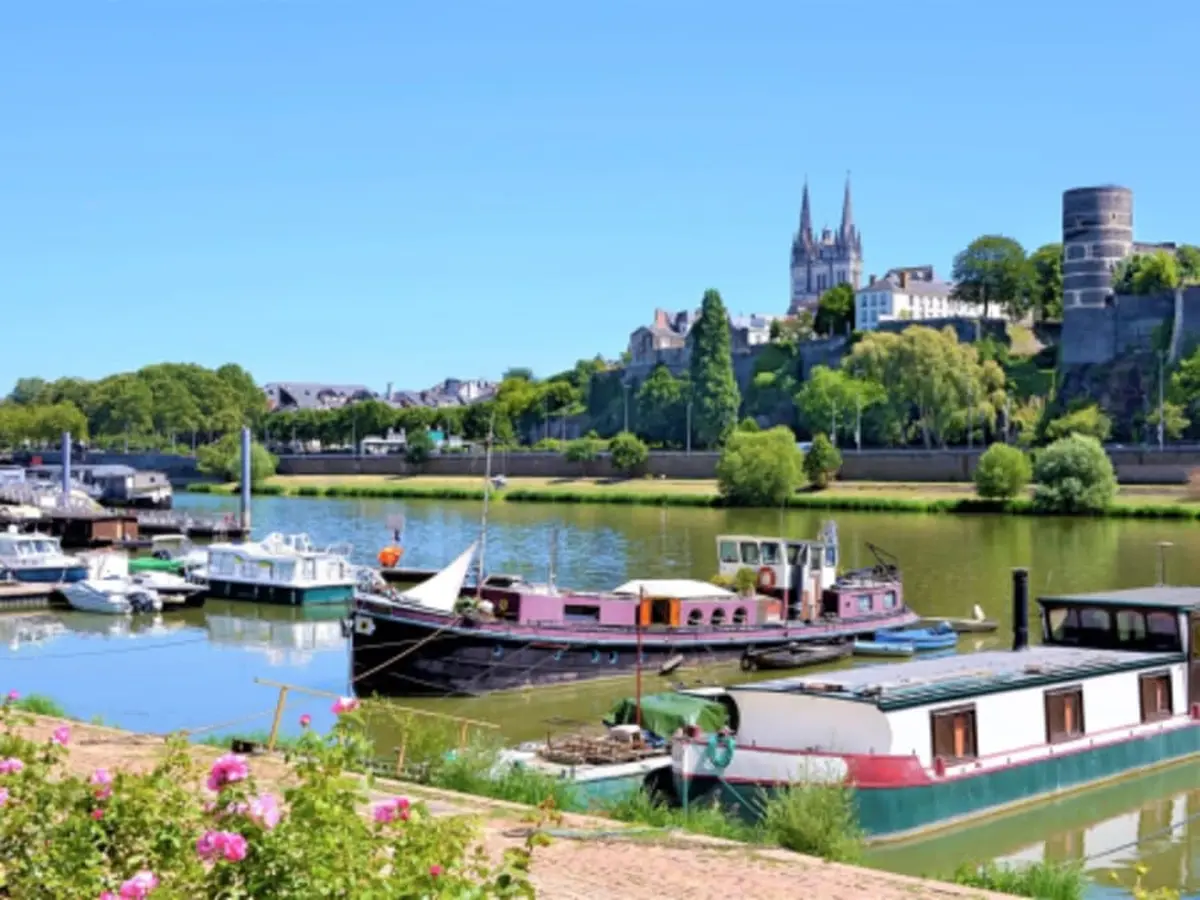 Balade au Fil de la doutre en TukTuk à Angers (49)