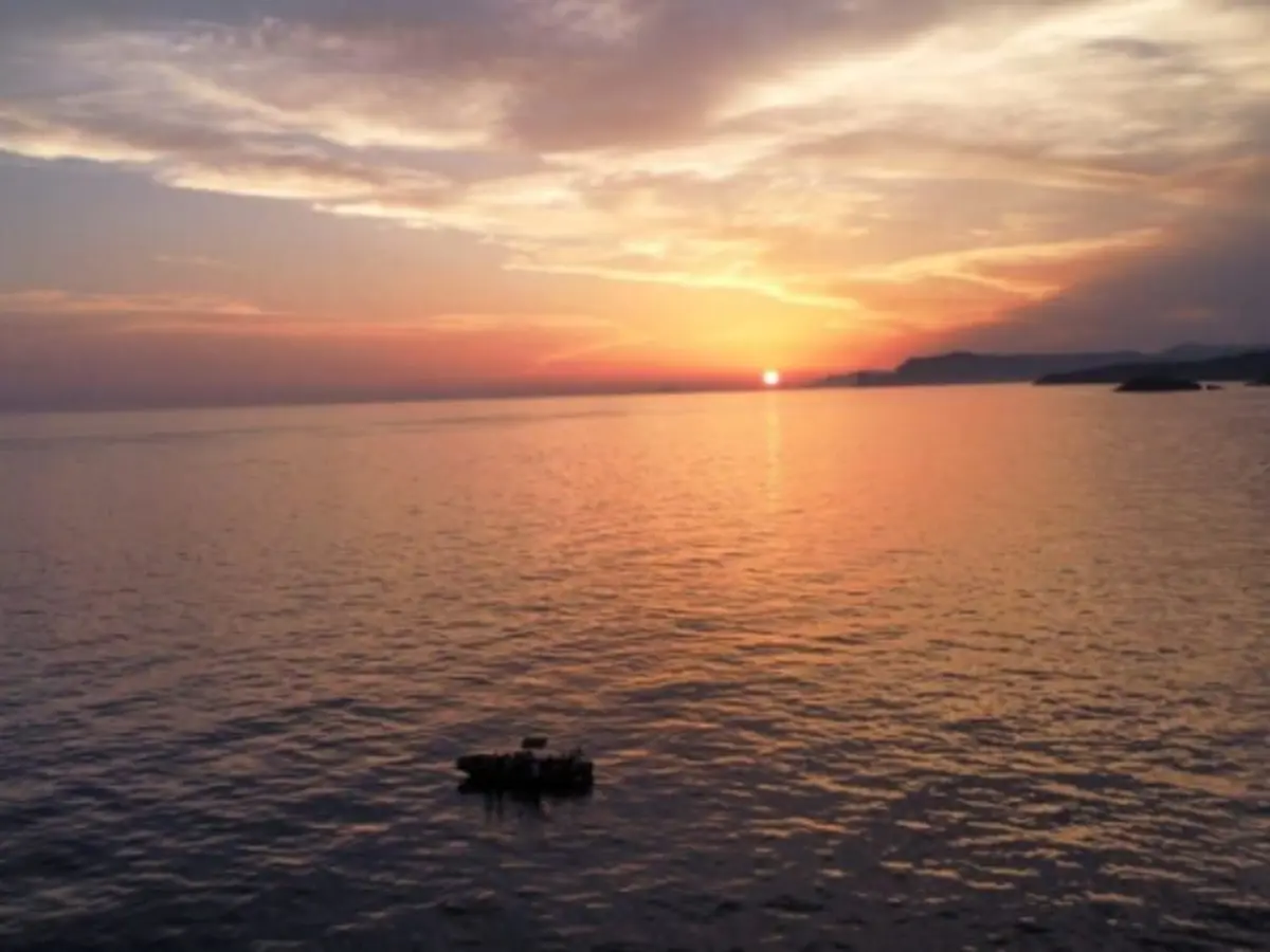 Balade bateau Sunset, baignade & apéro à St-Cyr-sur-Mer (83)