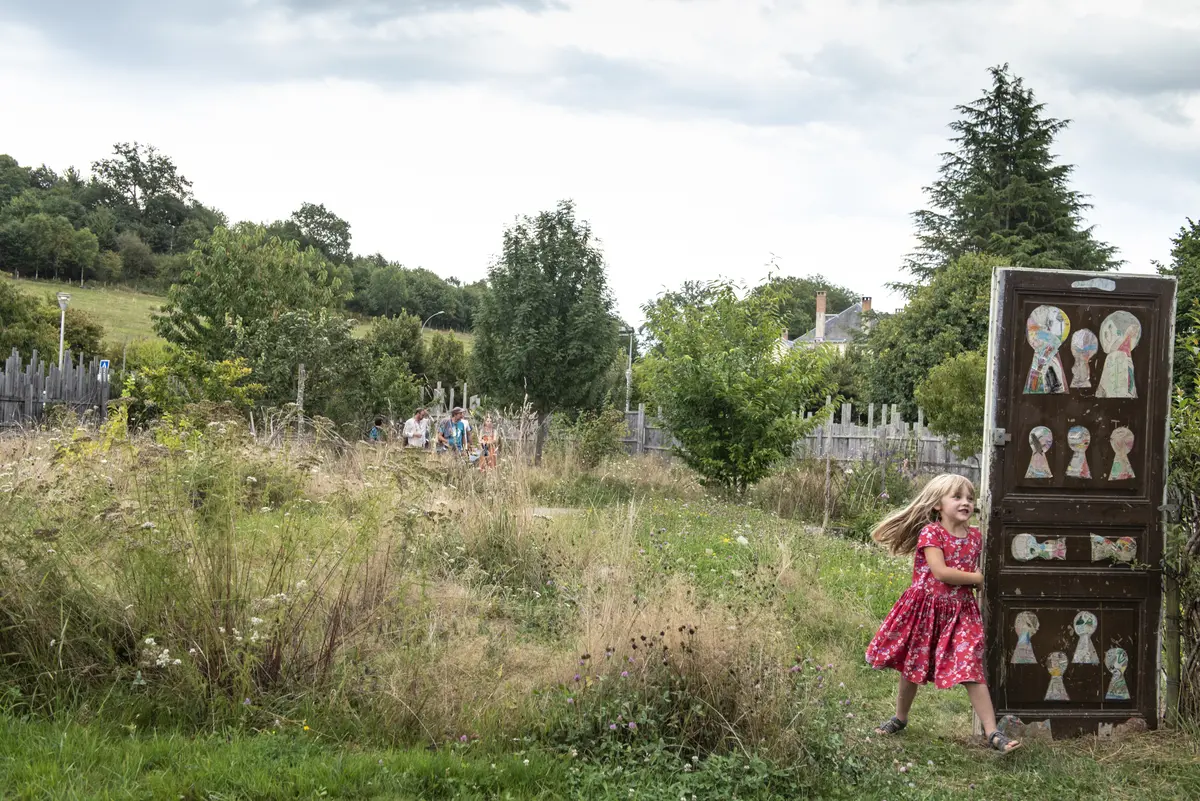 Balade botanique et  Atelier enfant : Confection d'un cadre nature