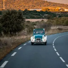 Balade en 2CV depuis Motagnac dans le Languedoc (34)