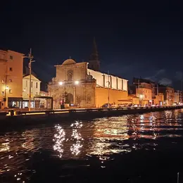Balade en bateau au coucher de soleil