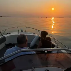 Balade en bateau au coucher de soleil à La Rochelle (17)