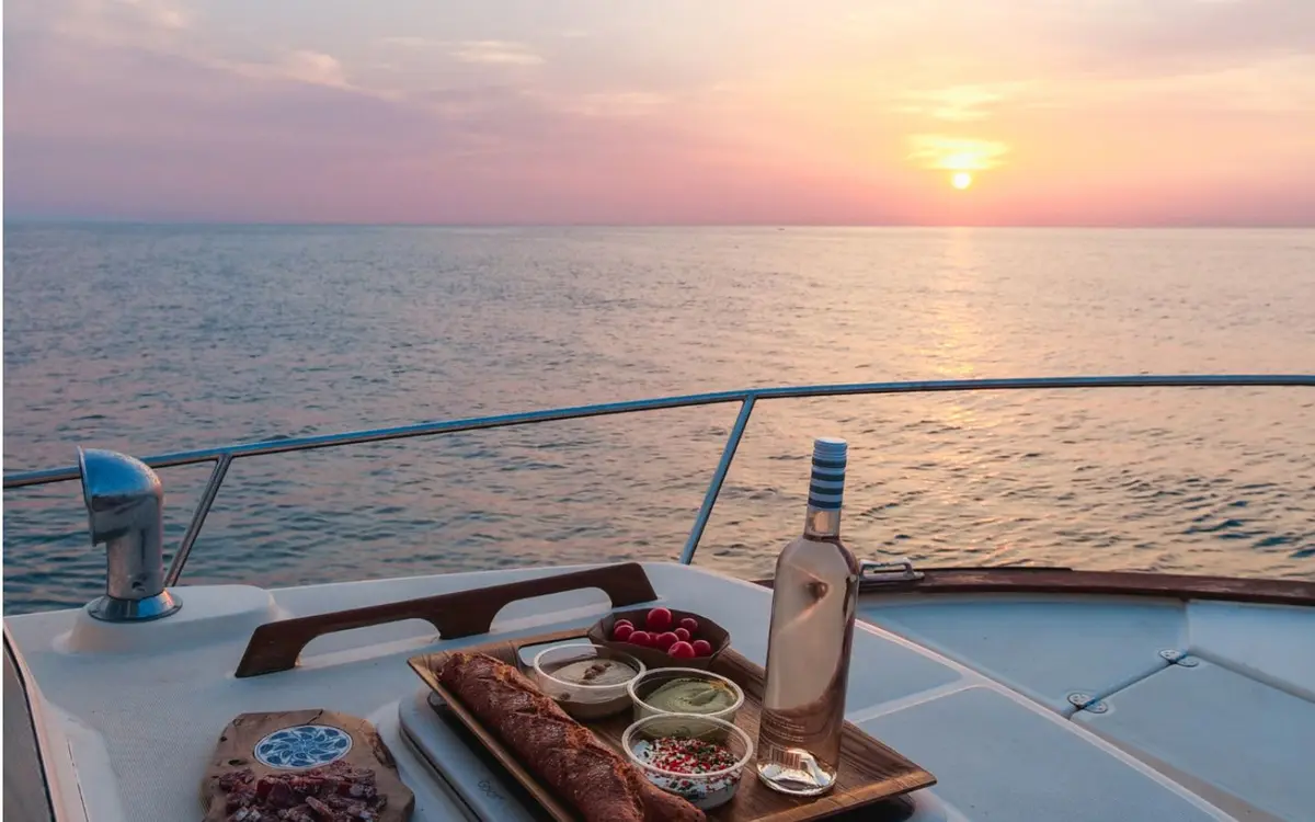 Balade en bateau : sortie sunset Baiona Marine