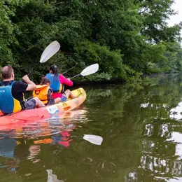 Balade en kayak En pagayant sur l'Elle
