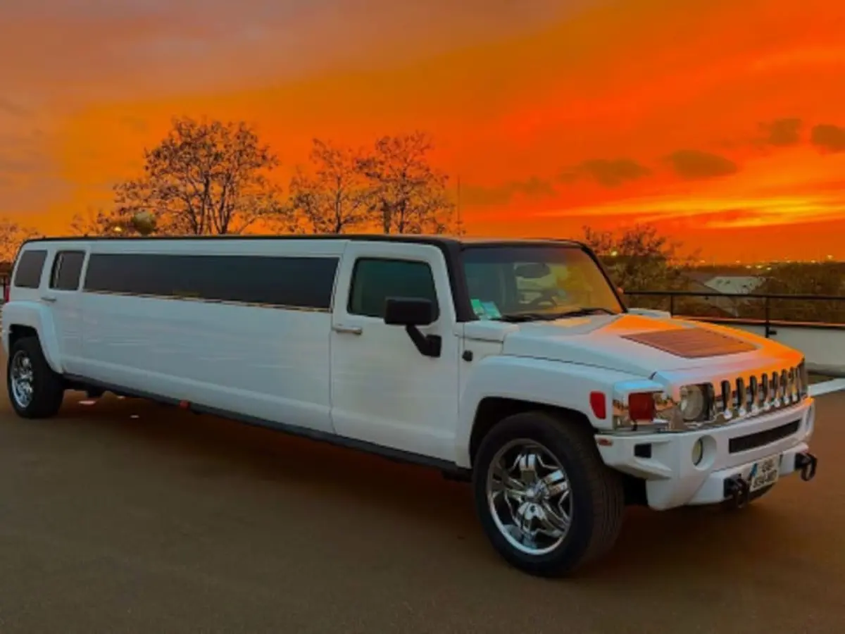 Balade en limousine Hummer à Paris