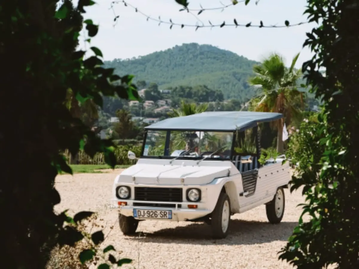 Balade en Méhari à Bandol (83)