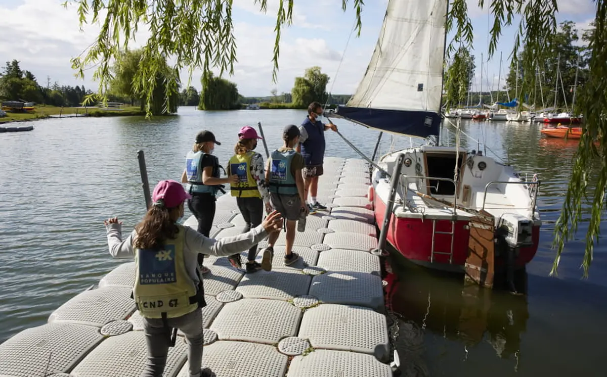 Balade en voilier et introduction à la navigation