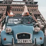 Balade en voiture 2CV à Paris