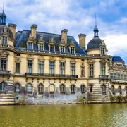 Balade en Voiture de collection au Château de Chantilly
