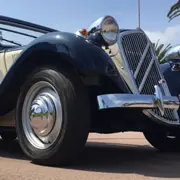 Balade en voiture vintage à Nice (06)